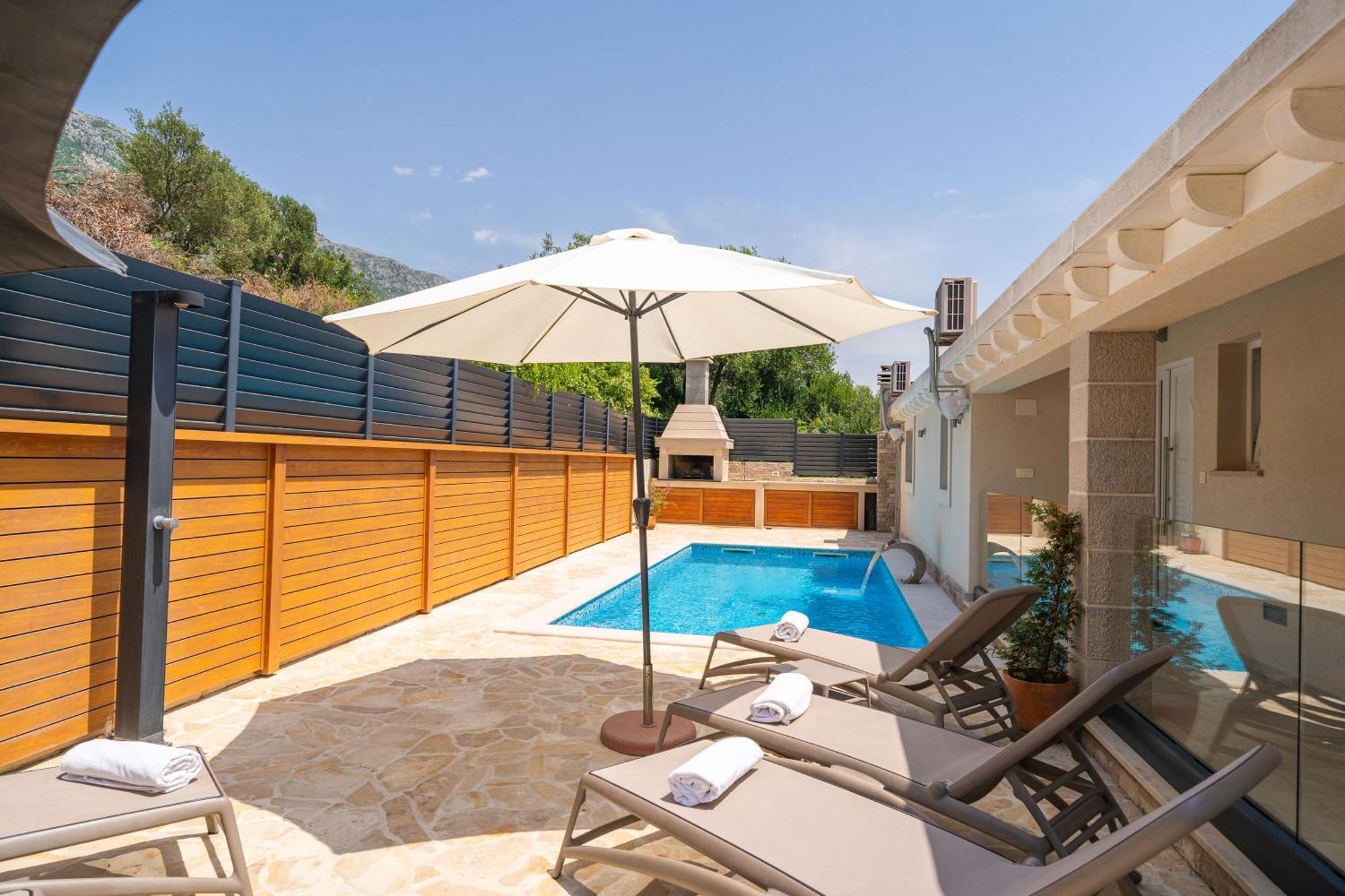 Villa Tranquility Nest Beniva Mokosica Exterior photo